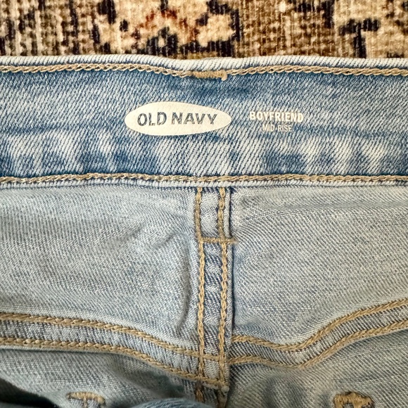 Old Navy Boyfriend Short - Picture 2 of 4